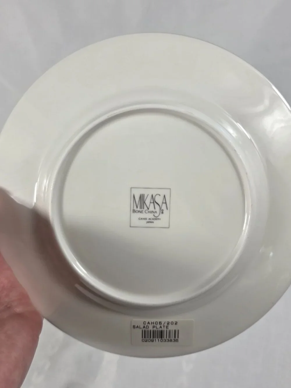 ONE Mikasa Academy Bone China Salad Plate White with Black & Gold Band NEW